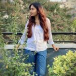 Avani Modi Instagram - sunny breezy winter mornings ❤️ #avanimodiofficial #winter #sunnyday #mood #fresh #nature