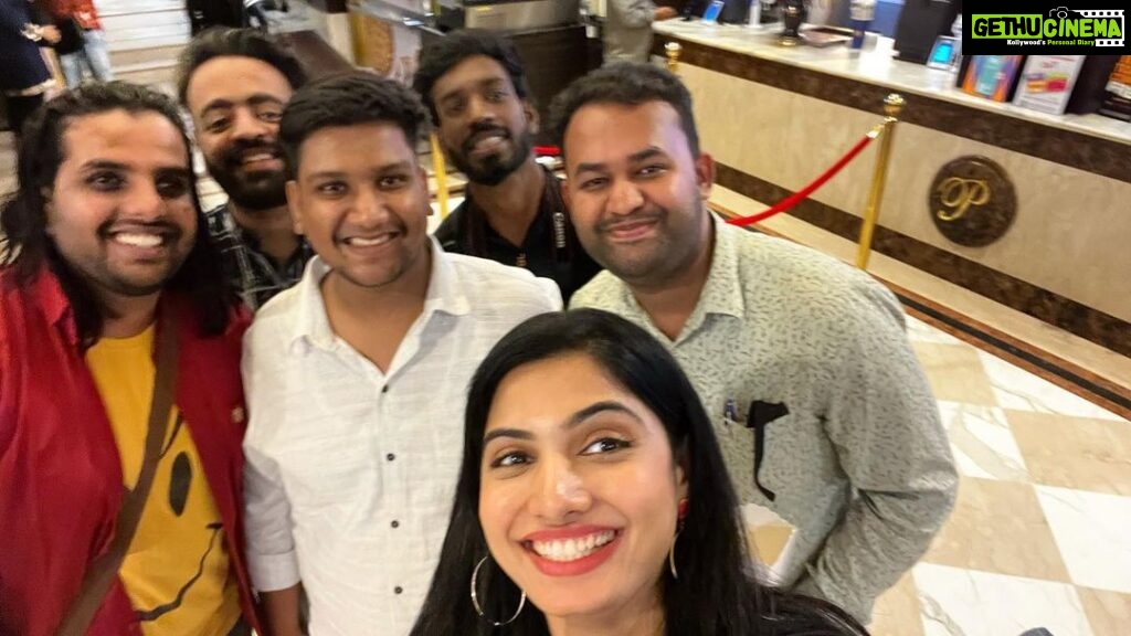 Avani Modi Instagram - It was a proud moment to organize an Influencer Meet for Movie ModiJiKiBeti. It was nice meeting the team and the Director Sir! Guys! The Movie ModiJiKiBeti is damn amazing comedy movie It is going to release on 14th October 2022 . Please watch it at your nearest Cinemas! #Modijikibeti #avanimodi #mjkb #mjkbfilm #mjkbmovie @mjkbfilm @vikramkochhar @pitobash @eddy_p_singh PVR Plaza CP Connaught Place DL : 01