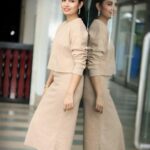 Avani Modi Instagram - I am more than my reflection….! Dress : @zara Shoe: @streetstylestoreofficial Styling: @1213_zeba #avanimodiofficial #mirrorpic #beauty #instagood #photography #love