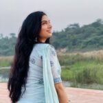 Avani Modi Instagram - Spread your wings, it’s time to fly Make the leap and own the sky @avanimodiofficial #photographer @harsh_117 #sapteshwarmahadev #avanimodi #picture #photoshoot #pictureoftheday #photography #actress #model #girls #igers #ethnicwear #instagood #instadaily #beauty #style #fashion #nature #sky #bluesky #followforfollowback #follow4followback #followme #likeforlikes #like4likes
