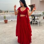Avani Modi Instagram - An evening beauty. @ftpcindia awards ready @chaitanyajanga Styling @beingstyl Assistant styling @gummadimeghana Outfit @tirabynareshraj Photographer @lakshman_murthy99
