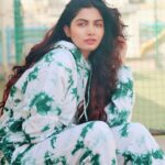 Avani Modi Instagram - Sunday mood: Kinda wanna go for run….kinda wanna stay in bed. Captured by: @mayank99683 MU&HAIR: @glam_bydisha Dress: @howwhenwearclothing #avanimodiofficial #photoshoot #look #love #life #live #instagram #instagood #style #fashion #beauty #actorslife #happiness #sunday Mumbai - मुंबई