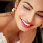 Avani Modi Instagram - Eyes like a shutter….mind like a lens. #avanimodi #photography #closeup #make up #smile #live #laugh #life #instagood #instadaily #mood