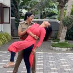 Avanthika Mohan Instagram - Enik onnum pateela guys😁….#thoovalsparsham #asianet #thoovalsparsham