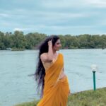 Avanthika Mohan Instagram - 💛 #trendingreels #reels #reelsinstagram #explore #explorepage #reelitfeelit #instagram #trending #trendingsongs #tbt #tiktok #sareelovers #saree #reelsvideo