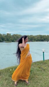 Avanthika Mohan Instagram - 💛

#trendingreels #reels #reelsinstagram #explore #explorepage #reelitfeelit #instagram #trending #trendingsongs #tbt #tiktok #sareelovers #saree #reelsvideo