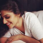 Avanthika Mohan Instagram - Me quiero a mi misma 😉❤️ Photographer @nairsaran T shirt @hm MUA @brahma_hairandmakeup Location @satheesh_tourism Lake villa resort,Poovar @kiran__________r Thanks for the help #picoftheday #photography #photooftheday #selflove #onlypositivevibes #instagood