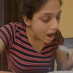 Avanthika Mohan Instagram - PINEALLA😄 #instagramreels #trending #malayalamreels #comedyreels #reelsvideo #reels #reelitfeelit #reelsindia #mollywood #lalettan #mohanlal #trendingnow #reelsinstagram #malayalamcomedy #explore #explorepage