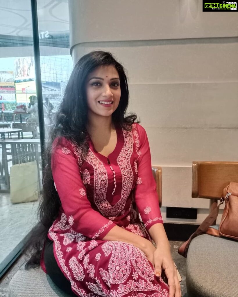 Avanthika Mohan Instagram - Im a pure Desi woman Photo courtesy- Mommy @umohan2 You are a beautiful soul #mother #desi #indian #longhair #loveisallyouneed #lifeisbeautiful #grateful #godislove #picoftheday #photography #photooftheday #photo #blogger #artistsoninstagram #love #oldsongs #oldschool