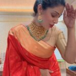 Avanthika Mohan Instagram - I opened the gorgeous pieces!!!!!! BREATHLESS!!!!! from the bottom of my soul I thank you.I can feel the energy and love in them already. I’m in soo love with them.I absolutely love the stones,the temple jewellery,the design the creativity. I can’t stop looking at it,I can’t wait to wear it . People please go and check out her page @trinetra_collections She got mind boggling collections,Simply AMAZING❤️ My favourite 😻 Thank you Preeti chechi ❤️🥰 #reelsinstagram #instagram #reels #reelsindia #video #avantikamohan #shahrukhkhan #explore #jewellery #jewelry #indiantraditionalwear #saree #indianwear #sareelovers #sareesofinstagram #ethnicwear #traditional #fashion