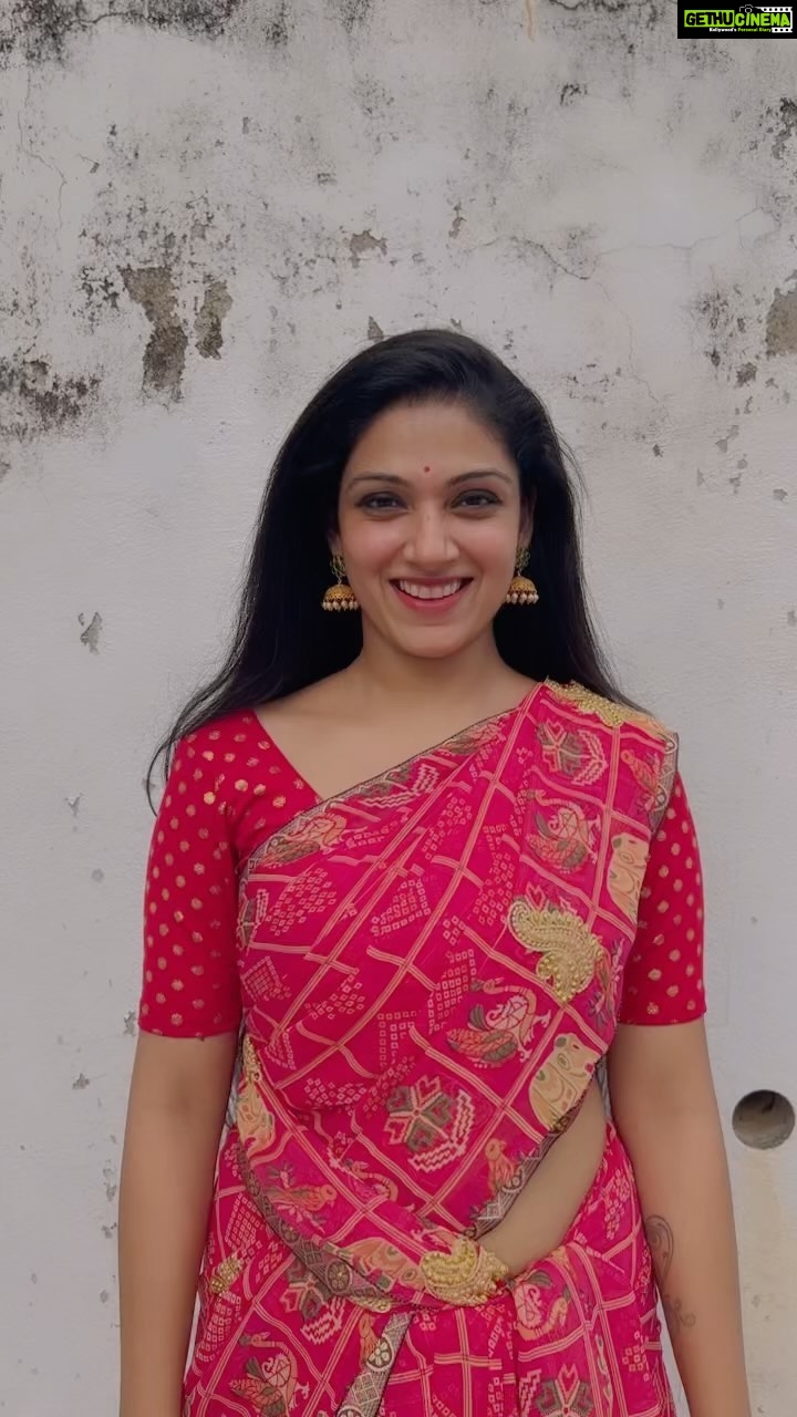 Avanthika Mohan Instagram - Marathi Mulgi ❤️ #marathimulgi #trendingreels #trending #explore #reelitfeelit #feelitreelit #reels #dance #dancer #reelsinstagram #saree #reelkarofeelkaro #reelsindia #maharashtra #mumbai #viral #meradadla #fyp
