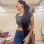 Avanthika Mohan Instagram – Lover girl 🤎 

I love all her songs! My favourite Alisha chinai 

#90skid #lovergirl #trendingsongs #trending #explore #alishachinai #bollywood #love #fyp #reels #reelsinstagram #tiktok #reelsvideo
