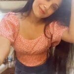 Avanthika Mohan Instagram - I was travelling and I was listening to this music back to back and was eagerly waiting to get back home and try this Tum Tum. 💃🏻 FYI I was unpacking my suitcases so extremely sorry for the messy background! 😁 #reelsinstagram #reels #trending #trendingnow #tumtum #dance #trendingreels #explore #explorepage #reelsvideo #tamilsongs #instagood #tiktok #viral #reelitfeelit #ootd #reelkarofeelkaro