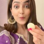 Avantika Mishra Instagram - Light a lamp of love, eat as many rasgullas as you can. Happy Diwali ❤️🪔 . . #DiwaliNight #FestivalOfLights