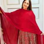 Ayesha Jhulka Instagram - “When I wear red I feel like I can do anything. Try and stop me…” 🛑 😜😂 #red #reddress #danger #stunning #outfit #moods #confidence #confident #aj #instagram #instagood #instadaily #photooftheday #photo #thursday #thursdayvibes #love #colour
