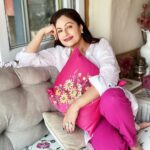 Ayesha Jhulka Instagram - “My style varies on my mood or the weather of the day.” #mood #moods #laugh #smile #think #confused #happy #relax #chill #aj #photooftheday #instagram #instagood #instadaily #live #life #wednesday #wednesdaywisdom