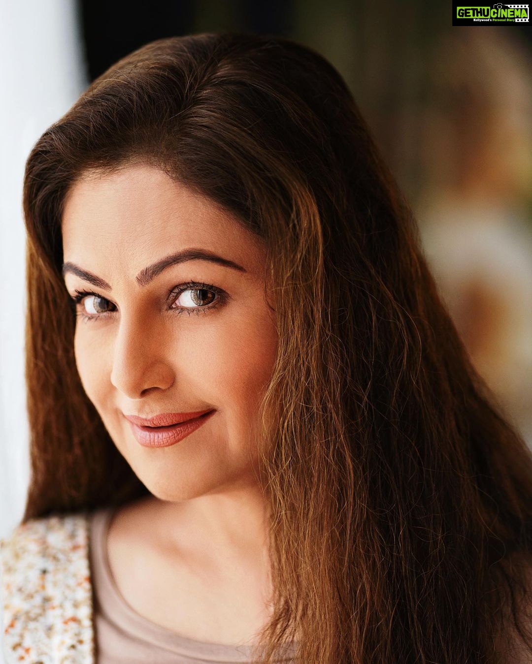 Ayesha Jhulka Instagram - You are as young as your faith, as old as your doubt, as young as your self-confidence, as old as your fear. Paul H. Dunn #youth #age #number #feel #good #grow #experience #live #life #aj #instagram #instagood #instadaily #photooftheday #photoshoot #photo #saturday #saturdays