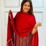 Ayesha Jhulka Instagram - “When I wear red I feel like I can do anything. Try and stop me…” 🛑 😜😂 #red #reddress #danger #stunning #outfit #moods #confidence #confident #aj #instagram #instagood #instadaily #photooftheday #photo #thursday #thursdayvibes #love #colour
