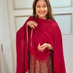 Ayesha Jhulka Instagram - “When I wear red I feel like I can do anything. Try and stop me…” 🛑 😜😂 #red #reddress #danger #stunning #outfit #moods #confidence #confident #aj #instagram #instagood #instadaily #photooftheday #photo #thursday #thursdayvibes #love #colour