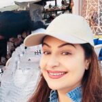 Ayesha Jhulka Instagram – Some sunshine is good for the soul, but I always make sure I wear a cap 🧢 😜

#cap #sunshine #sun #sunset #sunrise #cover #capcut #aj #instagood #instagram #photooftheday #photography #photo #instadaily #tuesday #tuesdays #tuesdaythoughts
