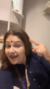 Ayesha Jhulka Instagram - Yeah ko teri payalon ki …. #music #movie #dance #bollywood #song #masoom #90s #era #popular #aj #instagood #memories #instagram #instadaily #instamood #reelitfeelit #monday #mondays #prime #time