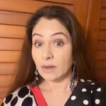 Ayesha Jhulka Instagram - 22 since more than 22 years 😂😂😂 #feelyoung #number #grace #fitness #healthy #fun #funnyvideos #funnyreels #comedy #instafun #instafunny #lol #aj #comedyreels #comedyvideos #instagood #instagram #instadaily #insta #tuesday
