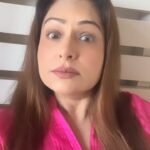 Ayesha Jhulka Instagram - Every tree has fruits, my family tree has nuts 🌰 🥜 😂😂 #nuts #happyfamily #family #relationships #relationshipgoals #funny #funnyvideos #funnyreels #comic #comedy #comedyvideos #comedyreels #comedyclub #aj #crazyfamily #familyfirst #instagood #instagram #instadaily #sunday #sundayfunday #sundays