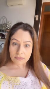 Ayesha Jhulka Instagram - Every Husband has a right to be happy… sometimes delusion helps the purpose 😜😂 #marriage #husband #wife #understanding #delusion #comedy #comedyreels #funnyreels #funny #funnyvideos #comedyvideos #instagood #instagram #insta #aj #instadaily #thursday #fun