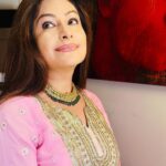 Ayesha Jhulka Instagram - झुकी झुकी सी नज़र …. 🎵 #love #romance #feelings #express #eyes #behold #smile #aj #instagood #photooftheday #instagram #feeling #instadaily #thursday #thursdayvibes