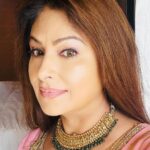 Ayesha Jhulka Instagram - झुकी झुकी सी नज़र …. 🎵 #love #romance #feelings #express #eyes #behold #smile #aj #instagood #photooftheday #instagram #feeling #instadaily #thursday #thursdayvibes