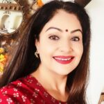 Ayesha Jhulka Instagram - Festivities continue… #festival #red #photooftheday #tuesday