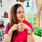 Ayesha Jhulka Instagram - “ What's a rainy day without some delicious coffee-flavoured loneliness?” – #coffee #rain #alone #relax #relaxing #chill #raining #weather #beautiful #aj #instagood #instagram #instadaily #friday