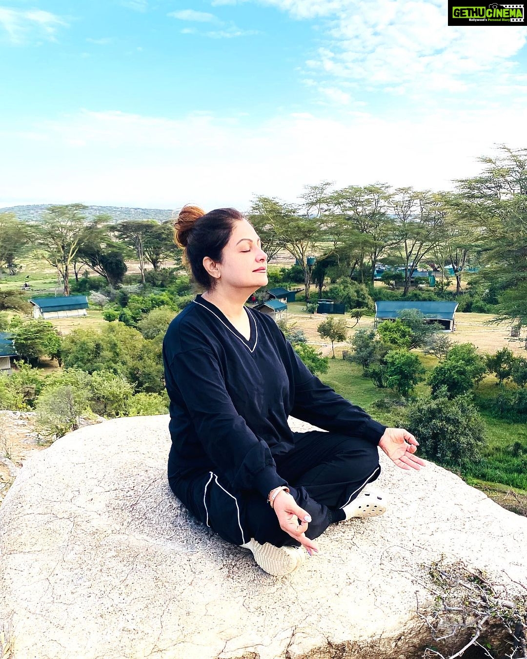 Ayesha Jhulka Instagram - “Waking up early, connecting with nature, and having my quiet time are priorities to me, and they are non-negotiable.”… #morning #mornings #morningmotivation #nature #peace #peaceful #peacewithin #peaceofmind #sun #metime #aj #instagood #instagram #instadaily #photooftheday #photo #insta #instamood #mood #friday #fridayfeeling
