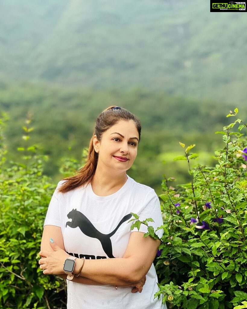 Ayesha Jhulka Instagram - Every day is a fresh beginning; Every morn is the world made new. 😊 #new #morning #beautiful #nature #instagood #instadaily #instagood #saturday #saturdayvibes