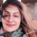 Ayesha Jhulka Instagram - “I think the most important thing a woman can have – next to talent, of course – is her hairdresser.” – Joan Crawford 😂🙈 #hair #hairstyles #hairgoals #hairdresser #hairtutorial #hairstyle #mess #aj #morning #enjoy #instagram #instagood #instadaily #saturday #saturdays #😂