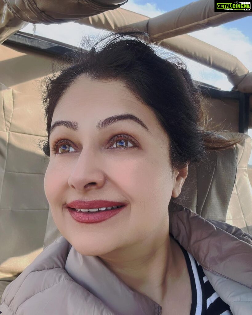 Ayesha Jhulka Instagram - Just expressions 😎 #express #expression #expressyourself #moods #fun #photography #aj #instagood #instagram #instadaily #instamood #thursday #thursdayvibes