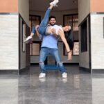 Ayli Ghiya Instagram - Did you know? It’s Magic was Rohit’s ode to Jaadu😂♥️🪄 . This one’s for @hrithikroshan & @realpz 🕺🏼 Tag us if you recreate this 🙋🏻‍♂️ . #instagood #instagram #reels #dancereels #dancers #itsmagic #koimilgaya #jaadu #hrithikroshan #bollywood #songs #dancechallenge #trending #viral #explorepage Mumbai, Maharashtra