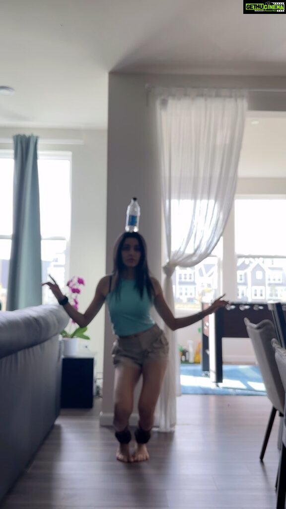 Ayli Ghiya Instagram - Blurry yet… 🤷🏻‍♀️