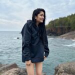 Ayli Ghiya Instagram - When you brother’s hoodie fits you like a dress😂😂😂 #cliffdiving #aftereffects Black Rocks of Lake Superior