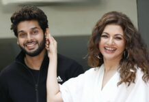 Bhagyashree Instagram - Pakda gaya.. aankh micholi khelte huve! Go catch #aankhmicholi in theatres near you now. A complete laugh riot, family entertainer... a weekend masti vibe. @abhimanyud @mrunalthakur @pareshrawalofficial @divyadutta25 Directed by #umeshshukla 📷 @pinkiemakhijani