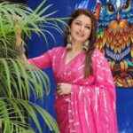 Bhagyashree Instagram - Desi Vibes ! . . Styled @roshni0819 Outfit @truebrowns #saree #sari #shinebright #bebeautiful #sareelove #traditional #lovethelook #dressedup #shimmernshime #beyourownkindofbeautiful