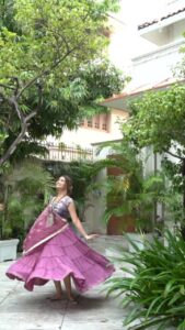 Bhakti Kubavat Instagram - In love with her voice : @aditiraohydari 
Outfits : @kiya_avni 
Makeup : @chaitalishahstudio