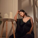 Bhakti Kubavat Instagram - Glamours Bhakti✨ In frame : @bhaktikubavat Capture by : @cinematicbyharsh , @jayphotographer5663 Hair & Make up : @jasmine_beauty_care Outfit & jewelry: @flairthestudio Ahmedabad, India