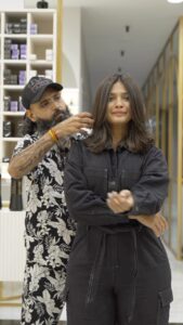 Bhakti Kubavat Instagram - 💫 Actress Bhakti Kubavat in the house of YOYO 💫 . . ✨ Bhakti went to HAIR RAP BY YOYO for her creative hair transformation with YOYO. ⚡️ Celebrity Stylist YOYO @hair_rap_by_yoyo Spotted Doing Her Hair Transformation. @bhaktikubavat @hair_rap_by_yoyo @hairrapbyyoyo @iamgarimaramchandani @thefilmyfox @gaurav_m_mahale_m__04 . . #hairtransformation #bhaktikubavat #celebritystylist #celebrityspotted #hairtrends #newlook #haircolour #hairrapbyyoyo🤘🔥 #yoyo #garimaramchandani #ahmedabaddiaries #trendinginahmedabad #dholiwood #gujaratifilmindustry #thefilmyfox #haircolour #artistlife #bestintown #hairvideos