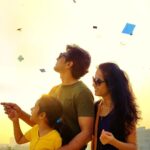 Bhamini Oza Instagram – Dream. Day dream and let it fly in the sky like a kite. See where it goes and shows it’s might..

Happy Uttarayan!

📸 @punit.j.g
