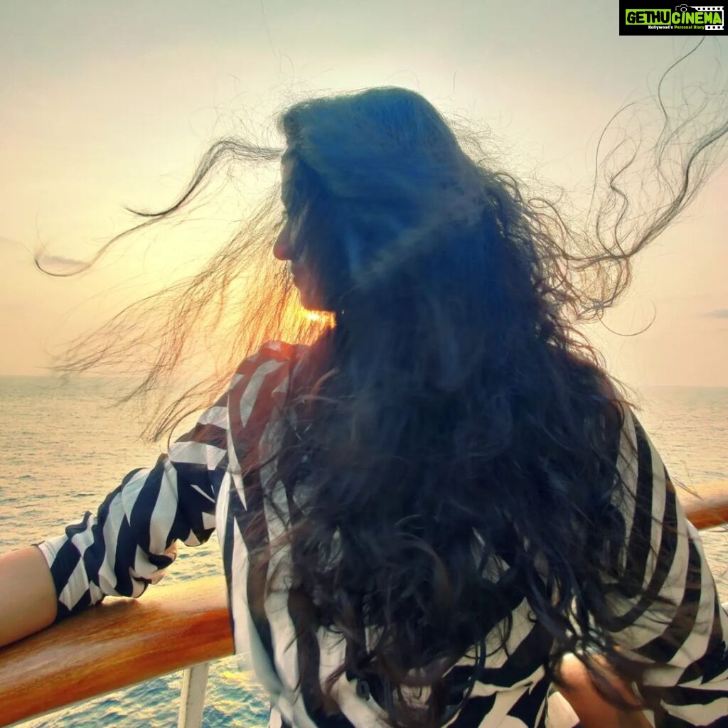 Bhamini Oza Instagram - Wind in my hair, sun dimming the glare. Drifting along the waves, It's worth a stare! #cruising #sundown 📸 @mindsetr