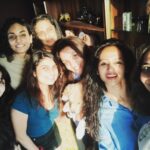 Bhamini Oza Instagram – Oh that’s us! All women with all hearts !!. And here is a strong reminder to our dearest producer @kajalgb , that it’s time for a show! 
Thank you @ami_trivedi_official for showcasing your beautiful heart in your super beautiful house and flaunting freely your whole apartment including the society terrace. !! Love you!!