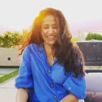Bhamini Oza Instagram – Oh that’s us! All women with all hearts !!. And here is a strong reminder to our dearest producer @kajalgb , that it’s time for a show!
Thank you @ami_trivedi_official for showcasing your beautiful heart in your super beautiful house and flaunting freely your whole apartment including the society terrace. !! Love you!!