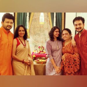 Bhamini Oza Instagram - ✨

@pratikgandhiofficial you were being missed