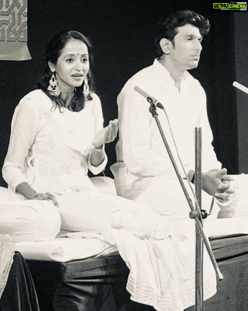 Bhamini Oza Instagram - It all started with a dream. A dream of being ecstatically happy all my life doing something that I love. Theatre is that dream that I live everytime I am on stage. #worldtheatreday🎭
